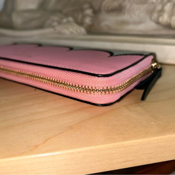 Kate Spade Instarsia Scallop Rococo Pink Wallet - Picture 11 of 11